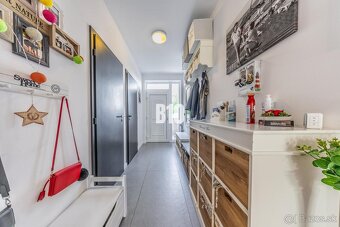 PRIESTRANNÝ, MODERNÝ 4i rodinný dom v Dunajskej Lužnej - 13