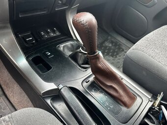 Toyota Land Cruiser 3.0 D-4D - 13