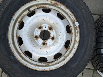 Zimna sada Dacia Duster 215/65 R16 - 13