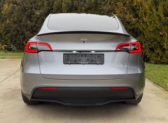 TESLA MODEL Y Performance 393KW 2023/08 - ODPOCET DPH - 13