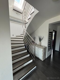 5 izbový rodinný dom s pozemkom 889 m² v obci Soblahov - 13