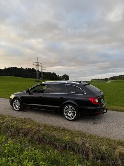 Škoda Superb 2.0 dsg Combi - 13