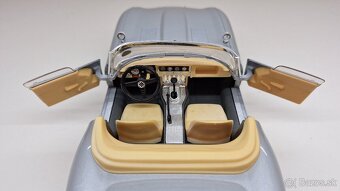 1:18 JAGUAR E CABRIO , s - 13
