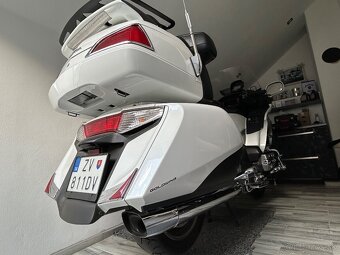 Honda Goldwing GL1800 - 13