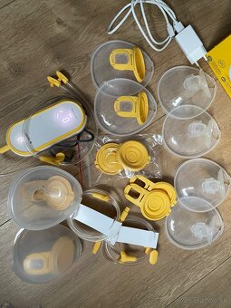 Odsavacka MEDELA Freestyle Handsfree - 13