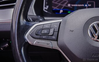 Volkswagen Passat Variant 2.0 TDI BMT Highline DSG - 13