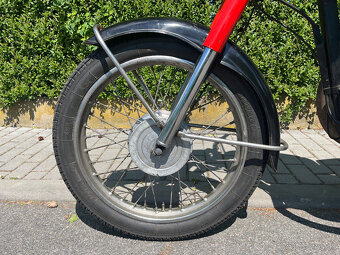 Jawa 250/590 Californian III - 13