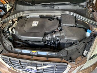 Volvo XC60 2.4D D5 AT/6 AWD - 13