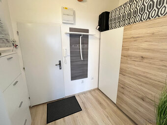 Zariadený 1 izbový byt 35 m2 v Trenčíne, ul. Piešťanská - 13