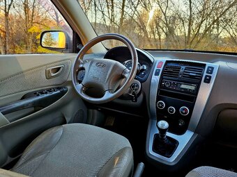Hyundai Tucson 2.0 crdi 4x4 SK - 13