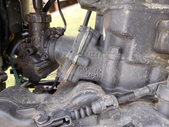 Kawasaki KMX 125 - 13