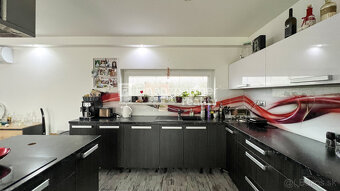 Rodinný dom s pozemkom 1012 m², Opoj, Trnava - 13