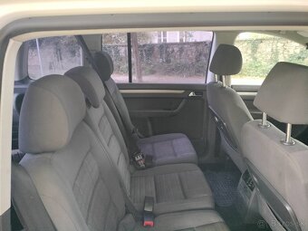 Volkswagen TOURAN 1.9 TDI ELEGANCE 77KW M6 ROK 2006 - 13