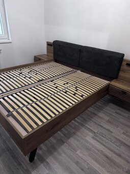 Manželská posteľ - 13