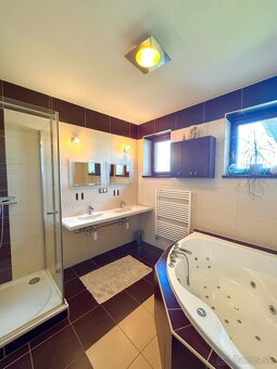 Predaj- luxusný 5i RD s bazénom, dvojgarážou, Andovce - 13