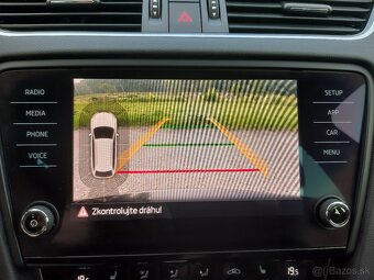 ŠKODA OCTAVIA COMBI 2,0 TDI DSG - 13