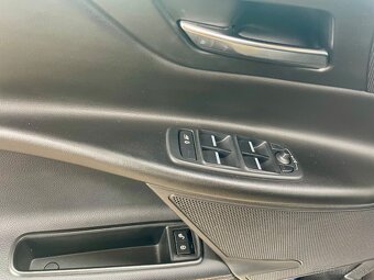 Jaguar XE 2.0 I4D Prestige AT,ťažné - 13