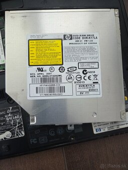 Predám nefunkčný notebook HP Compaq NC8430 - 13