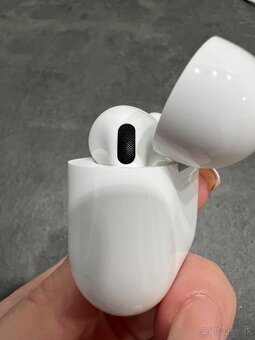 Apple AirPods 4 - 13