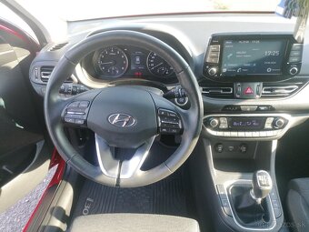 Hyundai I30 Family 53000 3/2021 1.5 benzin - 13