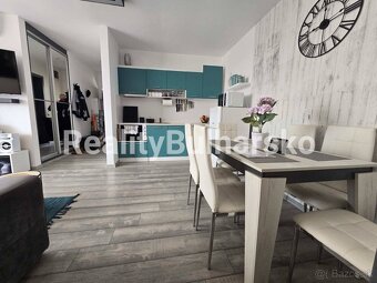 Zařízený apartmán 1+1 s balkonem kousek od moře Sv.Vlas - 13
