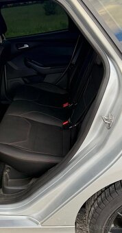 Ford Focus Kombi 1.5 EcoBoost ST Line - 13