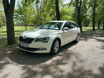 Škoda Superb combi 1.6 TDI DSG - 13