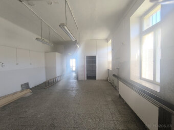 VÝHODNÁ INVESTÍCIA: ZAUJÍMAVÁ NEHNUTEĽNOSŤ VHODNÁ NA MNOHO V - 13