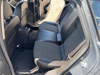 Opel Astra 1.4 Turbo 140k Cosmo - 13