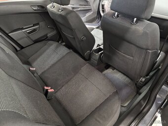 Predáme Opel Astra automat 1,6 benzín -16V 85kW - 13