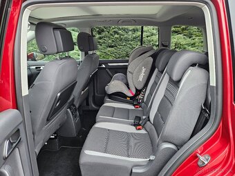 Volkswagen Touran 2.0TDI - 13