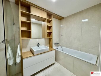 Prenájom, 3-izb. byt v SKY PARKU s parkovacím miestom, 90m2 - 13