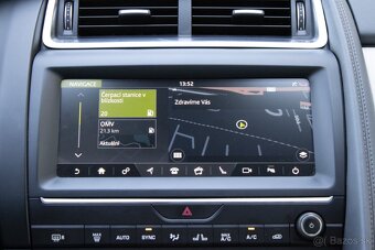 Jaguar E-Pace - 13