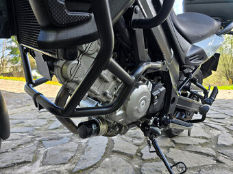 Suzuki DL 650 V strom 2015 ABS  TOP stav  gar.km - 13