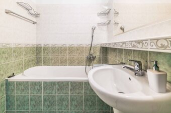 Babony TRE I Predaj pekný 3i byt s garážovým st. vo Vrakuni  - 13