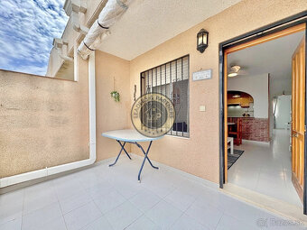 Dom 3+kk s terasou a bezénom Torrevieja-La Mata, Španielsko - 13