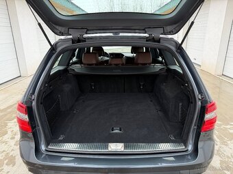 Mercedes E350 CDI 4Matic AMG Avantgarde - 13