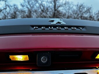 Predám Peugeot 3008 1.6blueHDI automat 2017 - 13