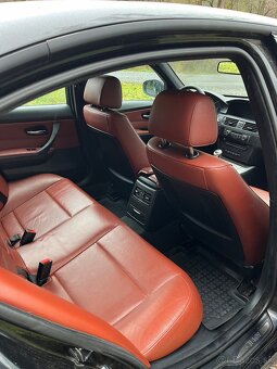 BMW E90 320d X-drive - 13