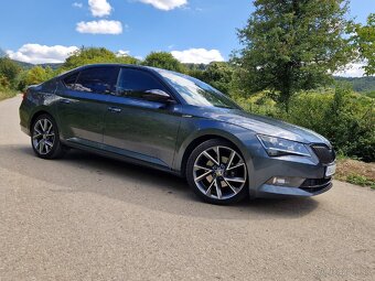 Skoda superb 2.0 tdi 4x4 sportline - 13