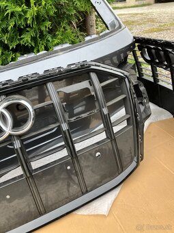 maska mrizka grill audi q7 19- cerna sq7 - 13