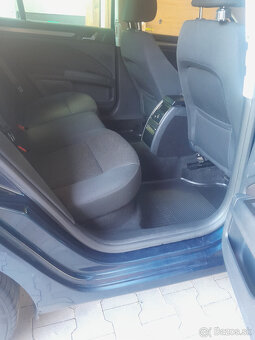 Predam Skoda Superb combi 1,6 TDi - 13