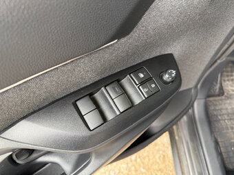 Toyota Yaris Cross - 13