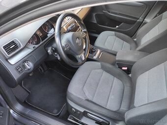 Volkswagen Passat Variant 2.0 TDI 4MOTION - 13