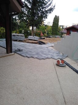 Zahrada a exteriér od A po Z. TN NR BA - 13