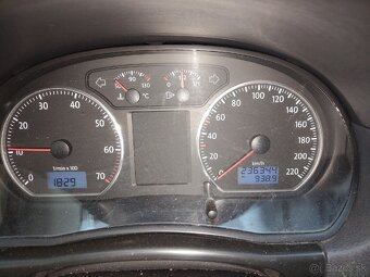 Predám VW Polo cross IV - 13