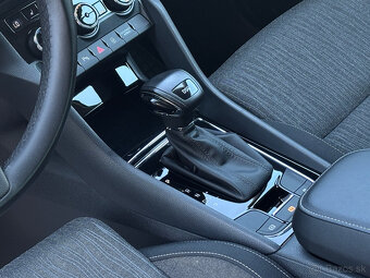 Škoda Karoq 1.5 TSI ACT Style DSG - 13