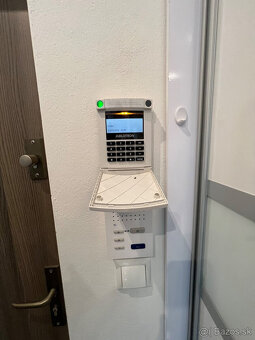 Predám 2-izbový Luxusný byt + 2x parkovacie miesta - 13