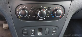 Dacia Logan 1.2 16V Arctica - 13