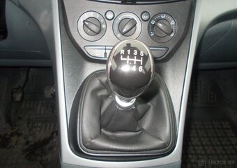 Ford Grand C-MAX 1,6 TDCi 85 KW super stav nafta manuál - 13